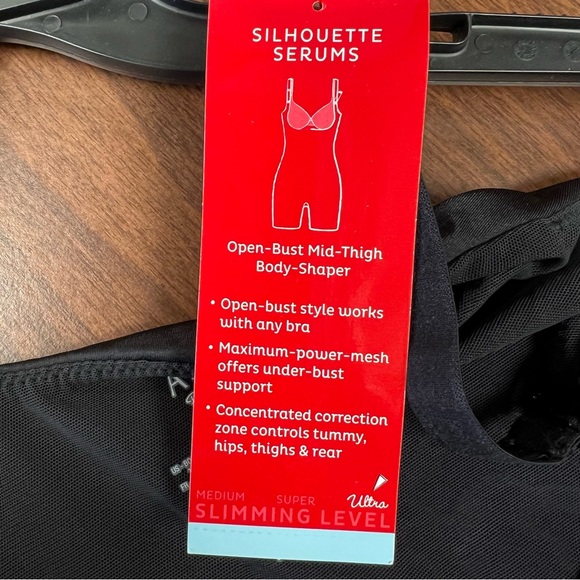 NWT Assets by Spanx body shaper XL - Picture 11 of 12